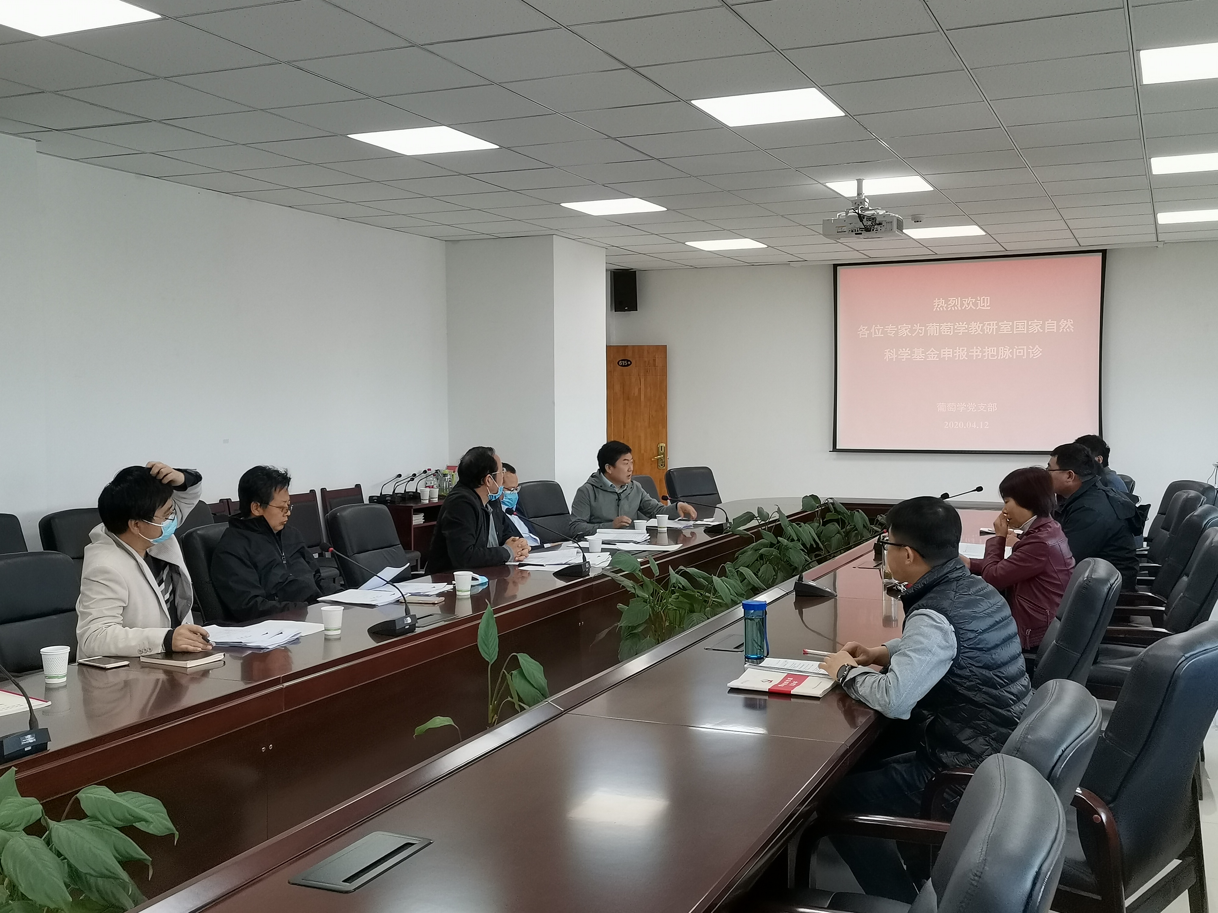 f3b2c0eef17146829e538e1538976a08.jpg f3b2c0eef17146829e538e1538976a08.jpg