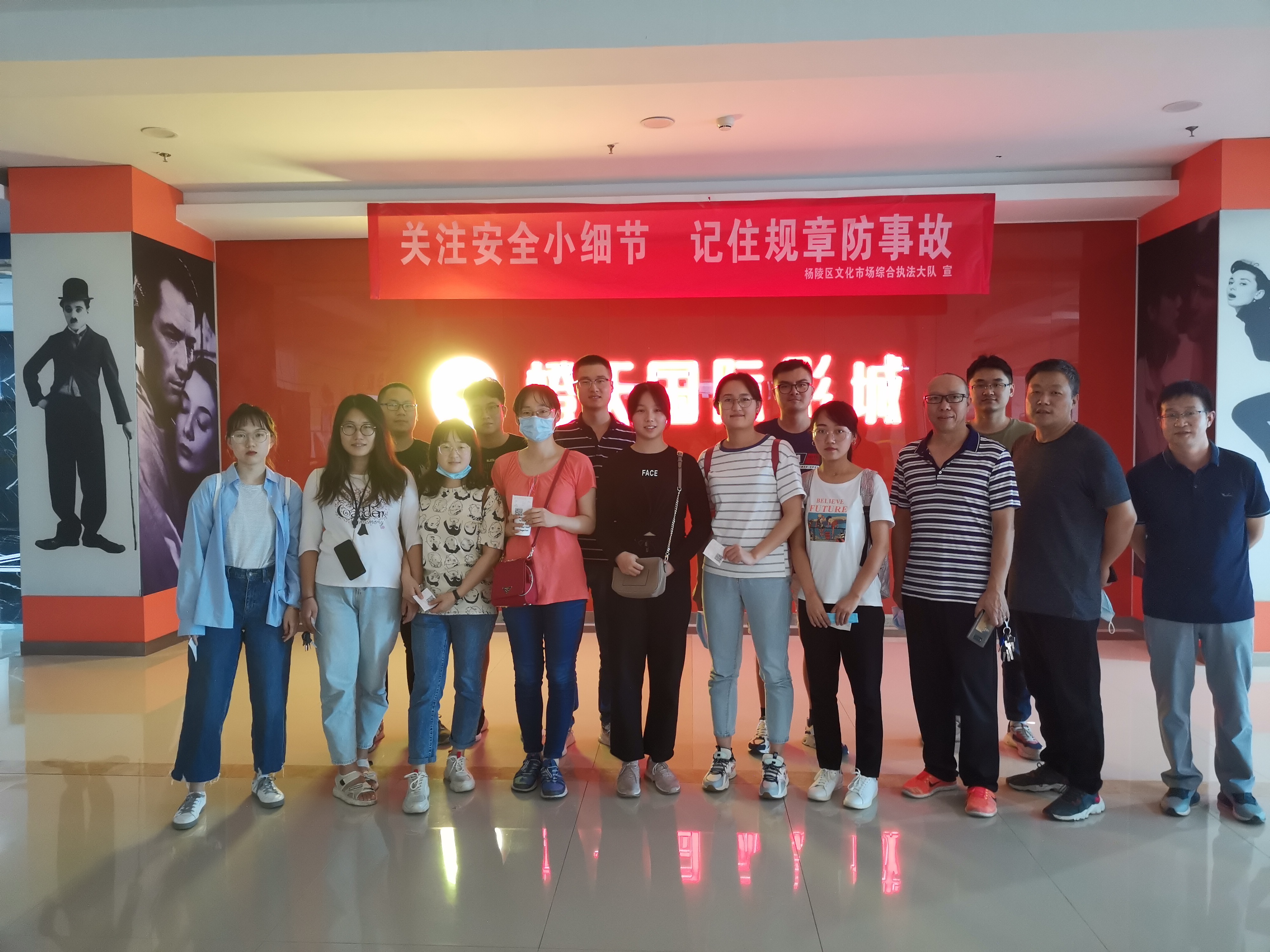 215f6478c01346bdadcf475cb538a558.jpg 215f6478c01346bdadcf475cb538a558.jpg