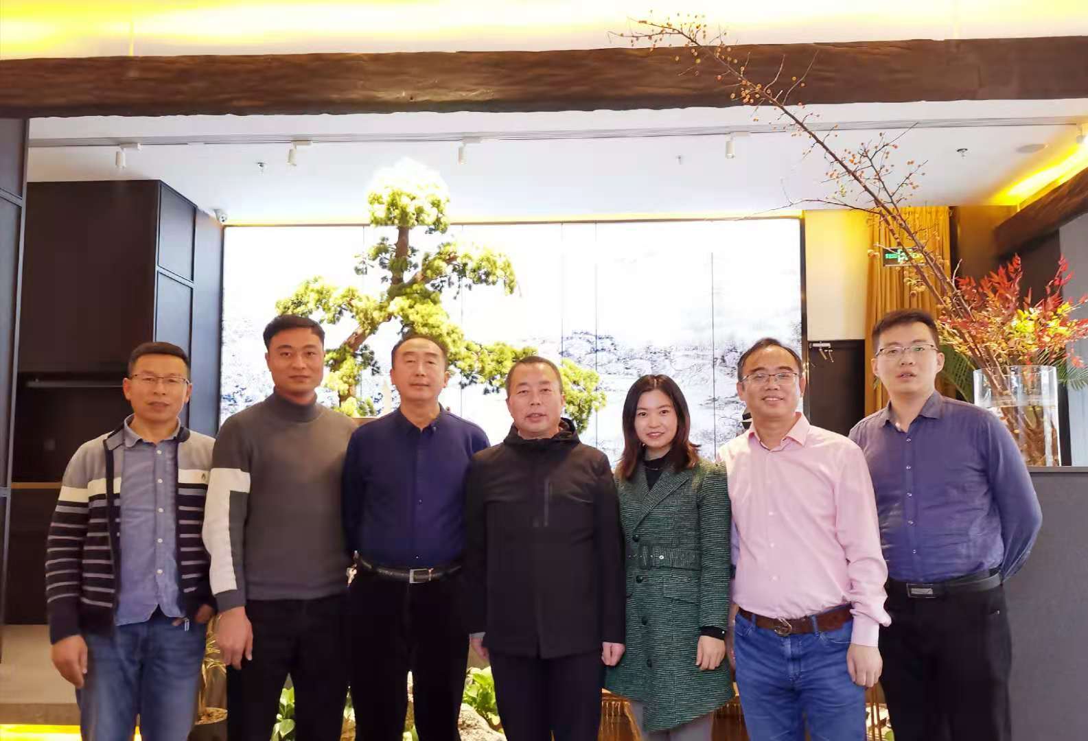 b6b9ef0a6b5545a6a1a236d019b2215d.jpg b6b9ef0a6b5545a6a1a236d019b2215d.jpg