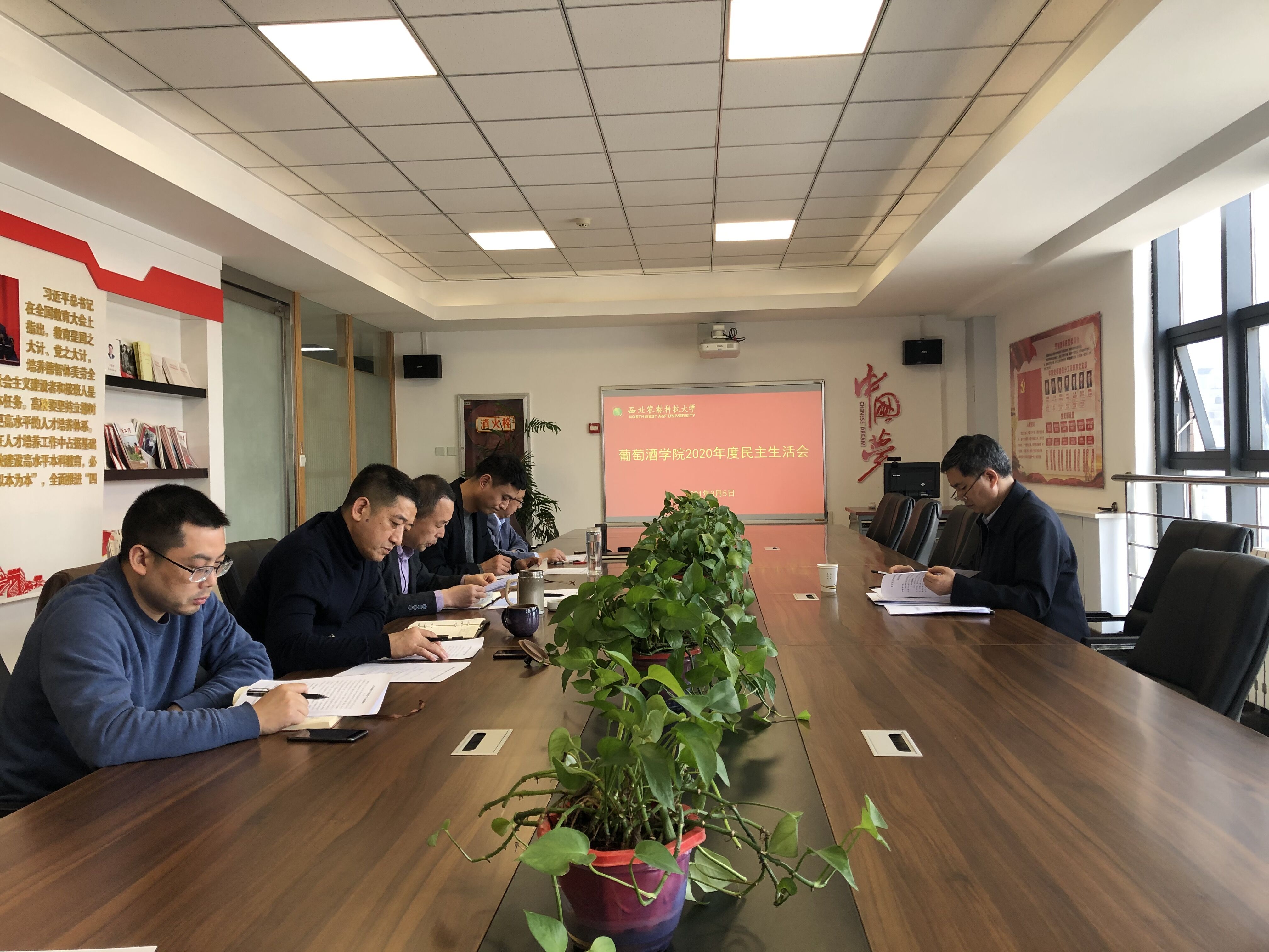 7aa41791c88d4a5c851218366c5d0396.jpg 7aa41791c88d4a5c851218366c5d0396.jpg