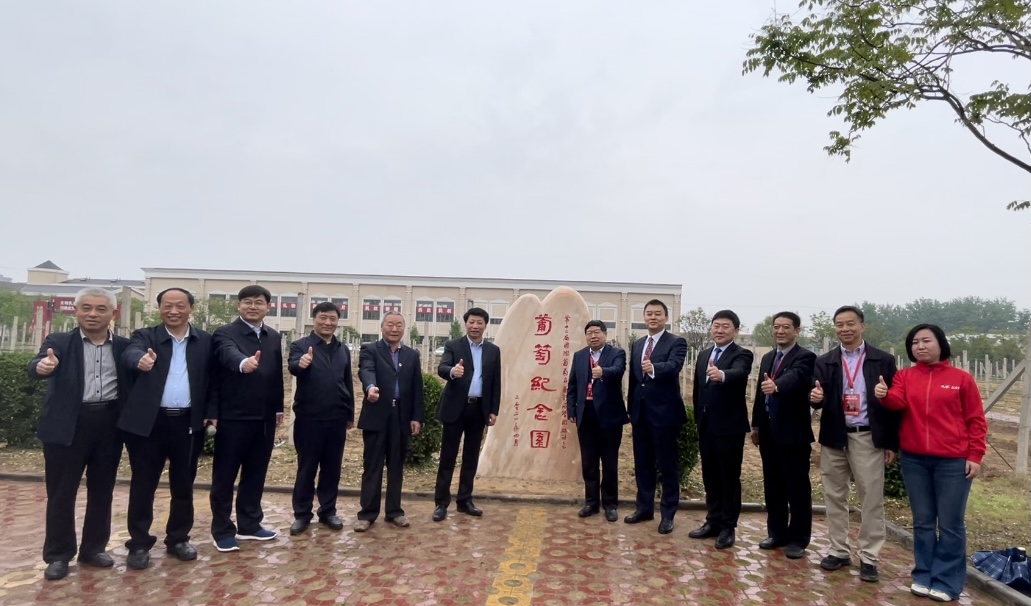 1cc64e32811d487fb1649ff58afc1a3c.jpg 1cc64e32811d487fb1649ff58afc1a3c.jpg