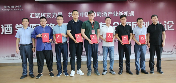 12bea8484b4c4bca89e515442e7b80d9.jpg c42c64a3808048958329eee380f4dd58.jpg