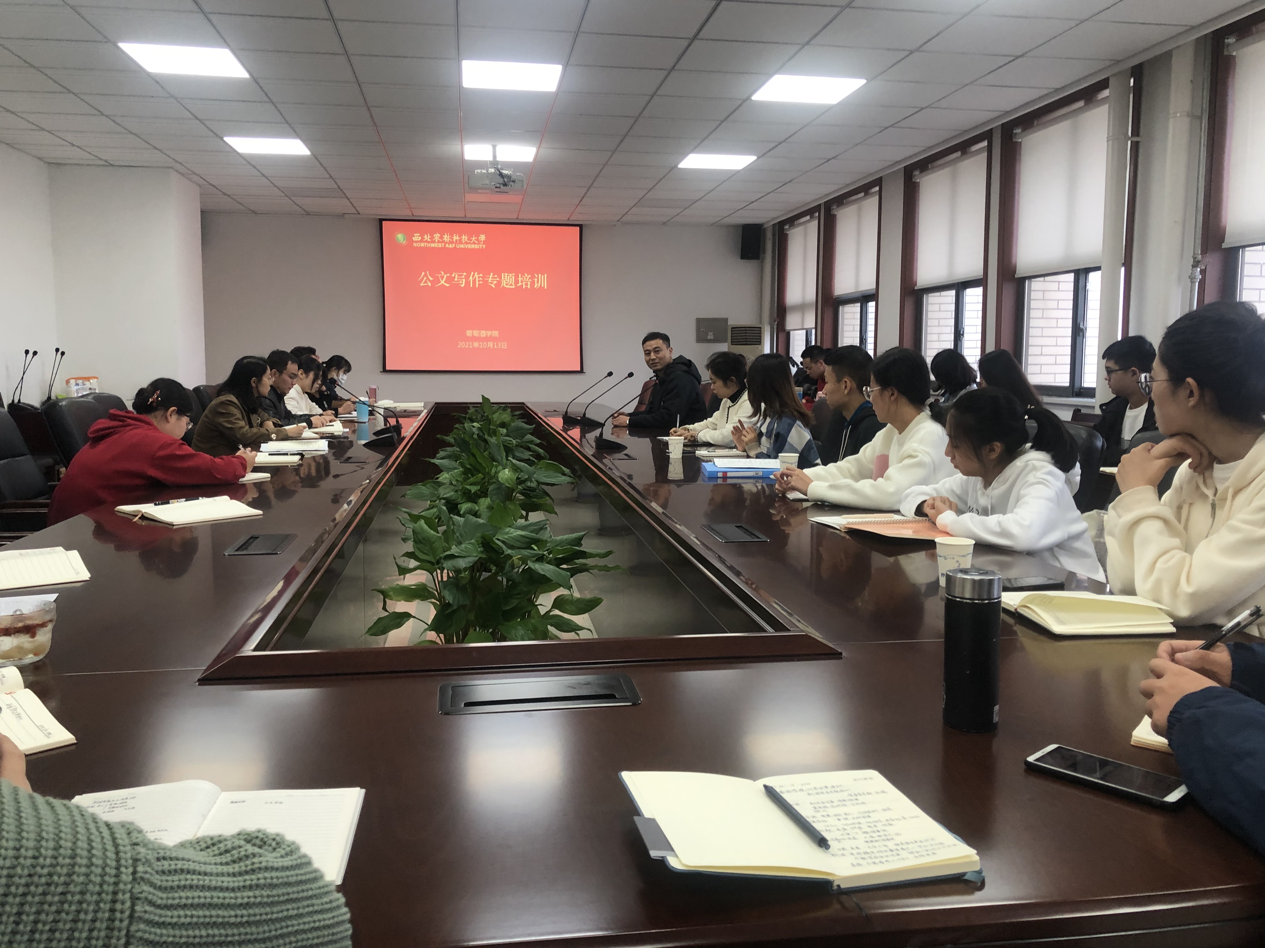 bfebcb0042a94d268e25e4a11abb41c9.jpg bfebcb0042a94d268e25e4a11abb41c9.jpg