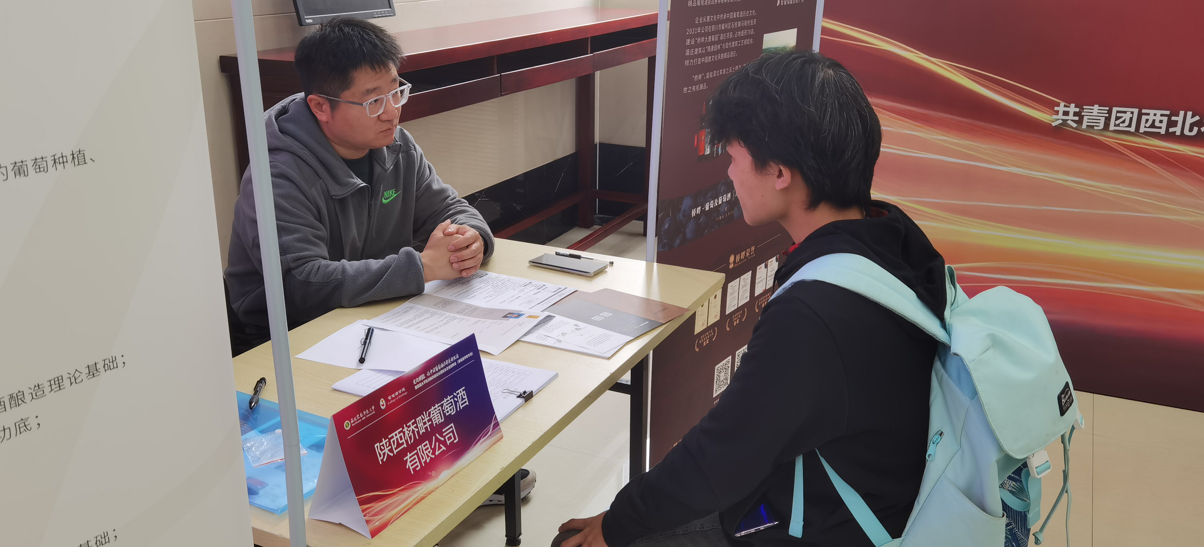 ccb44a0748874f62bfa32eae366884e6.jpg ccb44a0748874f62bfa32eae366884e6.jpg